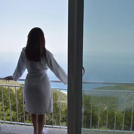 Keshtjella Llogara Hotel