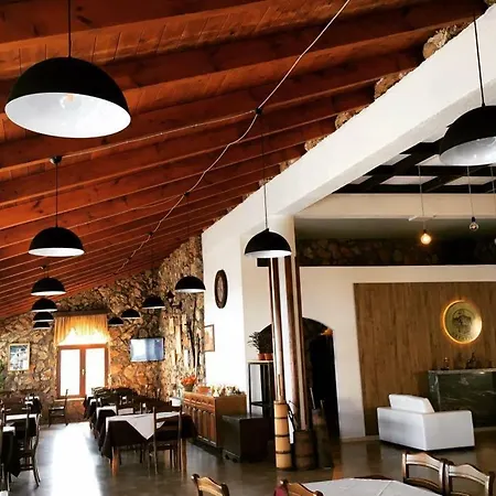 酒店 Keshtjella Llogara *