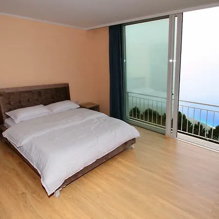 Hotell Keshtjella Llogara