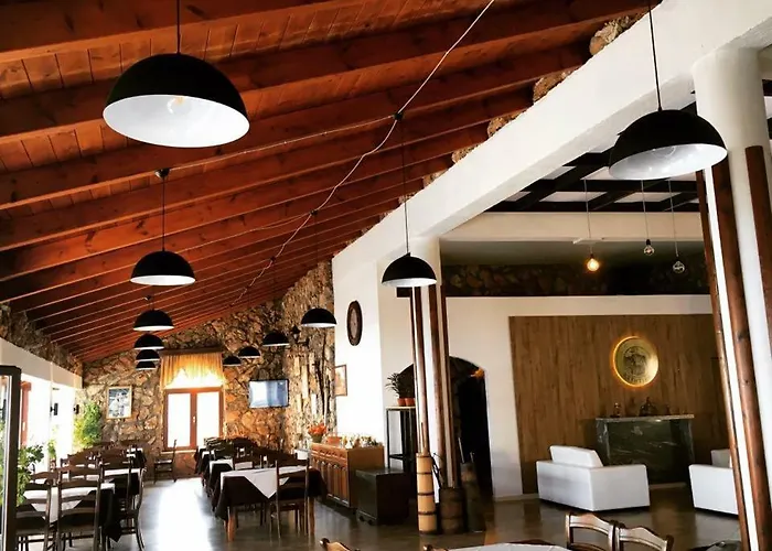 Hotell Keshtjella Llogara *